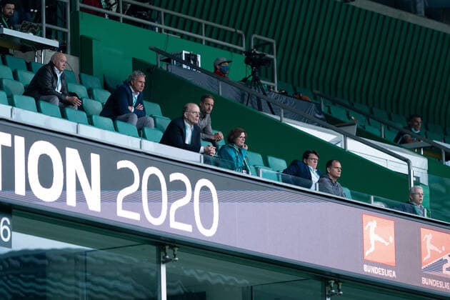 SV Werder Bremen vs 1.FC Heidenheim - Relegation 01 - 02.07.2020 Werder VIP Etage Marco Bode (Aufsichtsratsvorsitzender SV Werder Bremen), Michele Vulcano von Wohninvest, Dr. Hubertus Hess-Grunewald (Geschäftsführer Organisation & SV Werder Bremen), Klaus Filbry (Vorsitzender der Geschäftsführung Kaufmännischer Geschäftsführer SV Werder Bremen), Peter Wesjohann Vorstand PHW Gruppe Wiesenhof), Kurt Zech (Bremer Bauunternehmer - Aufsichtsratmitglied Werder Bremen seit 21.11.2016) Sport: nphgm001: Fussball: 1. Bundesliga: Saison 19 20: Relegation 01; SV Werder Bremen vs 1.FC Heidenheim - 02.07.2020 Foto: gumzmedia nordphoto POOL DFL regulations prohibit any use of photographs as image sequences and or quasi-video. EDITORIAL USE ONLY National and international News-Agencies OUT. Bremen wohninvest Weserstadion Bremen DEUTSCHLAND