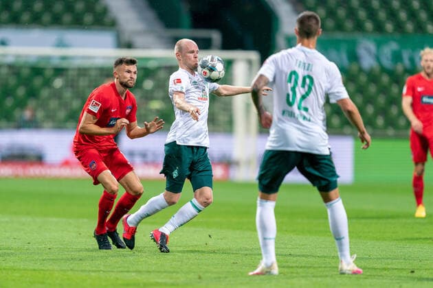 SV Werder Bremen vs 1.FC Heidenheim - Relegation 01 - 02.07.2020 Davy Klaassen (Werder Bremen 30), Marco Friedl (Werder Bremen 32) nphgm001: Fussball: 1. Bundesliga: Saison 19 20: Relegation 01; SV Werder Bremen vs 1.FC Heidenheim - 02.07.2020 Foto: gumzmedia nordphoto POOL DFL regulations prohibit any use of photographs as image sequences and or quasi-video. EDITORIAL USE ONLY National and international News-Agencies OUT. Bremen wohninvest Weserstadion Bremen DEUTSCHLAND