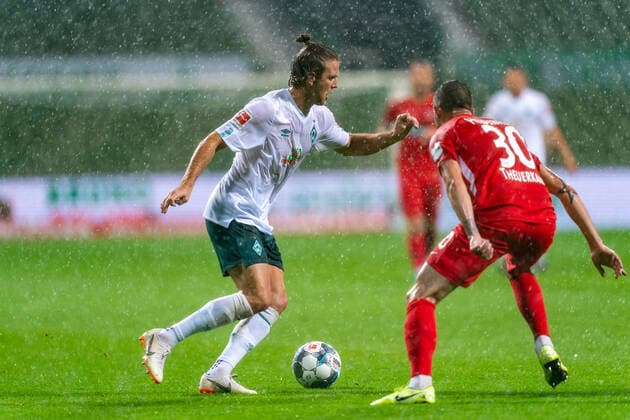 SV Werder Bremen vs 1.FC Heidenheim - Relegation 01 - 02.07.2020 Niclas Füllkrug Fuellkrug (Werder Bremen 11), Norman Theuerkauf (1. FC Heidenheim 1846 30) nphgm001: Fussball: 1. Bundesliga: Saison 19 20: Relegation 01; SV Werder Bremen vs 1.FC Heidenheim - 02.07.2020 Foto: gumzmedia nordphoto POOL DFL regulations prohibit any use of photographs as image sequences and or quasi-video. EDITORIAL USE ONLY National and international News-Agencies OUT. Bremen wohninvest Weserstadion Bremen DEUTSCHLAND