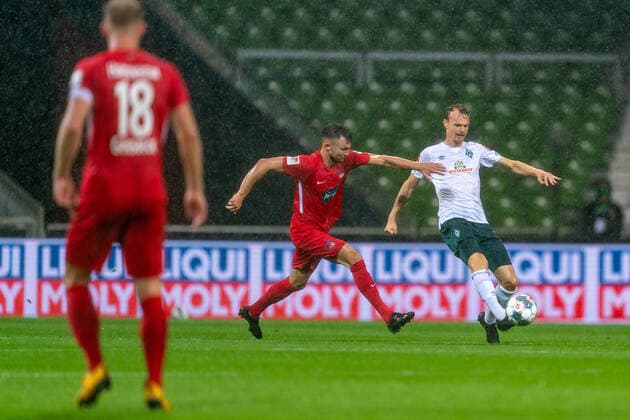 SV Werder Bremen vs 1.FC Heidenheim - Relegation 01 - 02.07.2020 Christian Groß Gross (Werder Bremen 36) nphgm001: Fussball: 1. Bundesliga: Saison 19 20: Relegation 01; SV Werder Bremen vs 1.FC Heidenheim - 02.07.2020 Foto: gumzmedia nordphoto POOL DFL regulations prohibit any use of photographs as image sequences and or quasi-video. EDITORIAL USE ONLY National and international News-Agencies OUT. Bremen wohninvest Weserstadion Bremen DEUTSCHLAND