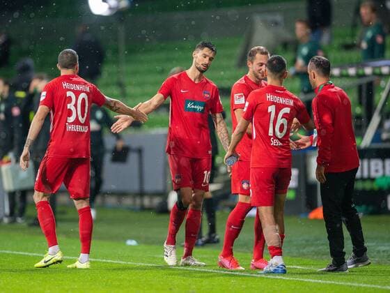 GER, Werder Bremen vs. FC Heidenheim, Fussball, Bundesliga Religation, 2019 2020, 02.07.2020 Norman Theuerkauf (FC Heidenheim, 30), Tim Kleindienst (FC Heidenheim, 10), total enttaeuscht, GER, Werder Bremen vs. FC Heidenheim, Fussball, Bundesliga Religation, 2019 2020, 02.07.2020, DFB DFL regulations prohibit any use of photographs as image sequences and or quasi-video., Foto: EIBNER Sascha Walther Bremen Weser-Stadion Hansestadt Bremen Deutschland