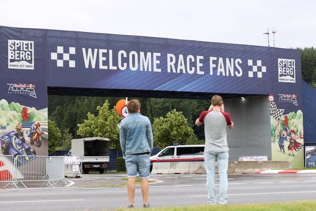 FORMULA 1 - GP of Austria 2020 SPIELBERG,AUSTRIA,03.JUL.20 - MOTORSPORTS, FORMULA 1 - Grand Prix of Austria, Red Bull Ring, start of the Formula 1 season, free practice. Image shows fans at the entrance to the Red Bull Ring. GEPAxpictures xChristianxWalgram