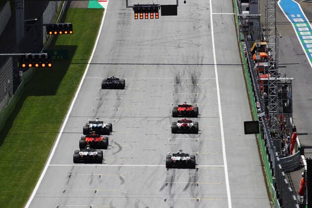 Motorsports: FIA Formula One World Championship, WM, Weltmeisterschaft 2020, Grand Prix of Austria Motorsports: FIA Formula One World Championship 2020, Grand Prix of Austria, 20 Kevin Magnussen (DEN, Haas F1 Team), 8 Romain Grosjean (FRA, Haas F1 Team), 16 Charles Leclerc (MCO, Scuderia Ferrari Mission Winnow), 63 George Russell (GBR, Williams Racing), 7 Kimi Raikkonen (FIN, Alfa Romeo Racing ORLEN), 5 Sebastian Vettel (GER, Scuderia Ferrari Mission Winnow), 77 Valtteri Bottas (FIN, Mercedes-AMG Petronas Formula One Team),