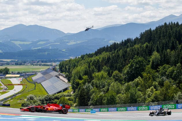 Motorsports: FIA Formula One World Championship, WM, Weltmeisterschaft 2020, Grand Prix of Austria Motorsports: FIA Formula One World Championship 2020, Grand Prix of Austria, 5 Sebastian Vettel (GER, Scuderia Ferrari Mission Winnow), 44 Lewis Hamilton (GBR, Mercedes-AMG Petronas Formula One Team),