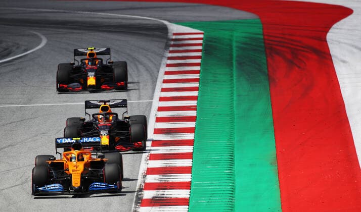 Motorsports: FIA Formula One World Championship, WM, Weltmeisterschaft 2020, Grand Prix of Austria Motorsports: FIA Formula One World Championship 2020, Grand Prix of Austria, 4 Lando Norris (GBR, McLaren F1 Team), 33 Max Verstappen (NLD, Aston Martin Red Bull Racing), 23 Alexander Albon (THA, Aston Martin Red Bull Racing),
