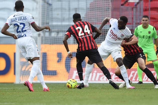 Moussa Dembele (lyon) vs Andy Pelmard (nice) FOOTBALL : Lyon vs Nice - Amical - 04 07 2020 FredericChambert Panoramic 