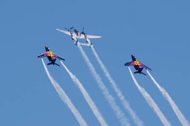Motorsports: FIA Formula One World Championship, WM, Weltmeisterschaft 2020, Grand Prix of Austria Motorsports: FIA Formula One World Championship 2020, Grand Prix of Austria, flight show, airshow, Flugshow, Flugschau, Flugzeuge, airplanes, aircraft