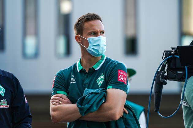 1.FC Heidenheim vs SV Werder Bremen - Relegation 02 - 06.07.2020 Niklas Moisander (Werder Bremen 18 Kapitaen) gespeert nphgm001: Fussball: 1. Bundesliga: Saison 19 20: Relegation 02; 1.FC Heidenheim vs SV Werder Bremen - 06.07.2020 Foto: gumzmedia nordphoto POOL DFL regulations prohibit any use of photographs as image sequences and or quasi-video. EDITORIAL USE ONLY National and international News-Agencies OUT. Heidenheim Voith-Arena BW DEUTSCHLAND