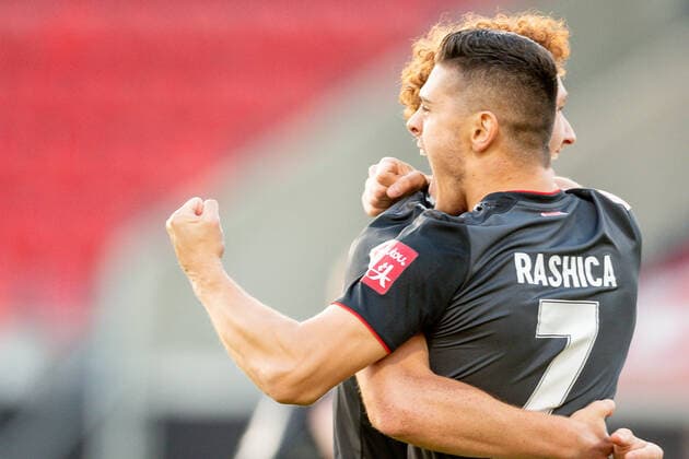 GER, FC Heidenheim vs. Werder Bremen, Fussball, Bundesliga Religation, 2019 2020, 06.07.2020 Torjubel nach Eigentor zum 0:1 durch Norman Theuerkauf (FC Heidenheim, 30), Joshua Sargent (SV Werder Bremen 19), Milot Rashica (SV Werder Bremen 07), GER, FC Heidenheim vs. Werder Bremen, Fussball, Bundesliga Religation, 2019 2020, 06.07.2020, DFB DFL regulations prohibit any use of photographs as image sequences and or quasi-video., Foto: EIBNER Sascha Walther Heidenheim Voith-Arena Baden-Wuerttemberg Deutschland