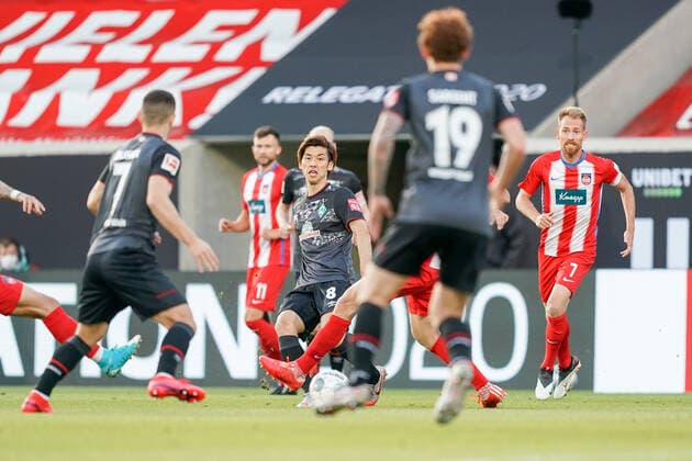 1.FC Heidenheim vs SV Werder Bremen - Relegation 02 - 06.07.2020 Yuya Osako (Werder Bremen 08) nphgm001: Fussball: 1. Bundesliga: Saison 19 20: Relegation 02; 1.FC Heidenheim vs SV Werder Bremen - 06.07.2020 Foto: gumzmedia nordphoto POOL DFL regulations prohibit any use of photographs as image sequences and or quasi-video. EDITORIAL USE ONLY National and international News-Agencies OUT. Heidenheim Voith-Arena BW DEUTSCHLAND