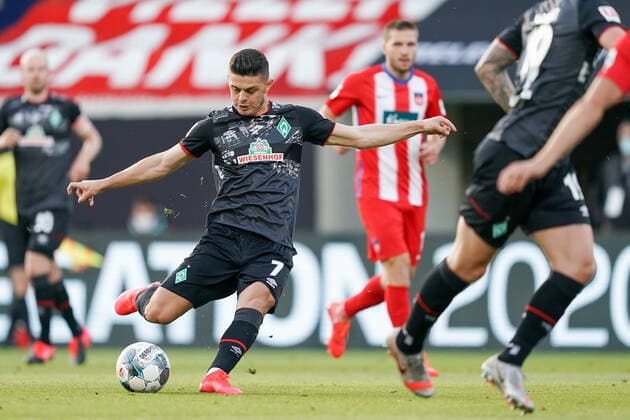 1.FC Heidenheim vs SV Werder Bremen - Relegation 02 - 06.07.2020 Milot Rashica (Werder Bremen 07) nphgm001: Fussball: 1. Bundesliga: Saison 19 20: Relegation 02; 1.FC Heidenheim vs SV Werder Bremen - 06.07.2020 Foto: gumzmedia nordphoto POOL DFL regulations prohibit any use of photographs as image sequences and or quasi-video. EDITORIAL USE ONLY National and international News-Agencies OUT. Heidenheim Voith-Arena BW DEUTSCHLAND