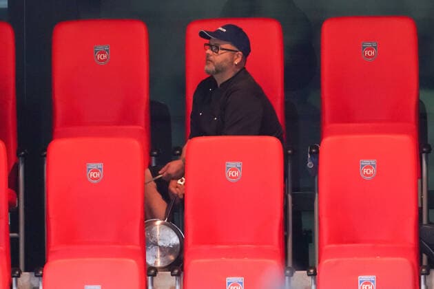 1.FC Heidenheim vs SV Werder Bremen - Relegation 02 - 06.07.2020 Heidenheimer Stimmungsmacher nphgm001: Fussball: 1. Bundesliga: Saison 19 20: Relegation 02; 1.FC Heidenheim vs SV Werder Bremen - 06.07.2020 Foto: gumzmedia nordphoto POOL DFL regulations prohibit any use of photographs as image sequences and or quasi-video. EDITORIAL USE ONLY National and international News-Agencies OUT. Heidenheim Voith-Arena BW DEUTSCHLAND