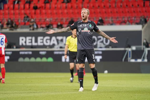 1.FC Heidenheim vs SV Werder Bremen - Relegation 02 - 06.07.2020 Kevin Vogt (Werder Bremen 03) nphgm001: Fussball: 1. Bundesliga: Saison 19 20: Relegation 02; 1.FC Heidenheim vs SV Werder Bremen - 06.07.2020 Foto: gumzmedia nordphoto POOL DFL regulations prohibit any use of photographs as image sequences and or quasi-video. EDITORIAL USE ONLY National and international News-Agencies OUT. Heidenheim Voith-Arena BW DEUTSCHLAND