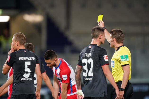 1.FC Heidenheim vs SV Werder Bremen - Relegation 02 - 06.07.2020 Dr. Felix Brych (SR) (Schiedsrichter Referee), Ludwig Augustinsson (Werder Bremen 05), Marco Friedl (Werder Bremen 32) nphgm001: Fussball: 1. Bundesliga: Saison 19 20: Relegation 02; 1.FC Heidenheim vs SV Werder Bremen - 06.07.2020 Foto: gumzmedia nordphoto POOL DFL regulations prohibit any use of photographs as image sequences and or quasi-video. EDITORIAL USE ONLY National and international News-Agencies OUT. Heidenheim Voith-Arena BW DEUTSCHLAND