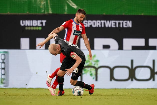 1.FC Heidenheim vs SV Werder Bremen - Relegation 02 - 06.07.2020 Davy Klaassen (Werder Bremen 30) nphgm001: Fussball: 1. Bundesliga: Saison 19 20: Relegation 02; 1.FC Heidenheim vs SV Werder Bremen - 06.07.2020 Foto: gumzmedia nordphoto POOL DFL regulations prohibit any use of photographs as image sequences and or quasi-video. EDITORIAL USE ONLY National and international News-Agencies OUT. Heidenheim Voith-Arena BW DEUTSCHLAND