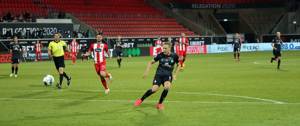 Relegation 1. FC Heidenheim - SV Werder Bremen Ludwig Augustinsson (SV Werder Bremen); Tor 1:2 Augustinsson Deutschland, Heidenheim, 06.07.2020, Fussball, Bundesliga, Saison 2019 2020, Relegation, 1. FC Heidenheim - SSV Jahn Regensburg DFL DFB REGULATIONS PROHIBIT ANY USE OF PHOTOGRAPHS AS IMAGE AND OR QUASI-VIDEO Foto: Pressefoto Rudel Robin Rudel Pool Pressefoto Rudel Heidenheim Baden-Württemberg Deutschland