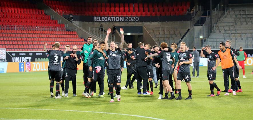 Relegation 1. FC Heidenheim - SV Werder Bremen Jubel SV Werder Bremen Deutschland, Heidenheim, 06.07.2020, Fussball, Bundesliga, Saison 2019 2020, Relegation, 1. FC Heidenheim - SSV Jahn Regensburg DFL DFB REGULATIONS PROHIBIT ANY USE OF PHOTOGRAPHS AS IMAGE AND OR QUASI-VIDEO Foto: Pressefoto Rudel Robin Rudel Pool Pressefoto Rudel Heidenheim Baden-Württemberg Deutschland