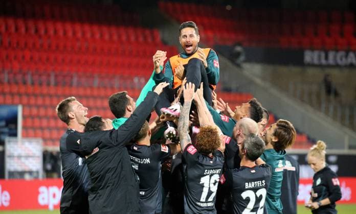 Sport Bilder des Tages Relegation 1. FC Heidenheim - SV Werder Bremen Claudio Pizarro (SV Werder Bremen) Deutschland, Heidenheim, 06.07.2020, Fussball, Bundesliga, Saison 2019 2020, Relegation, 1. FC Heidenheim - SSV Jahn Regensburg DFL DFB REGULATIONS PROHIBIT ANY USE OF PHOTOGRAPHS AS IMAGE AND OR QUASI-VIDEO Foto: Pressefoto Rudel Robin Rudel Pool Pressefoto Rudel Heidenheim Baden-Württemberg Deutschland