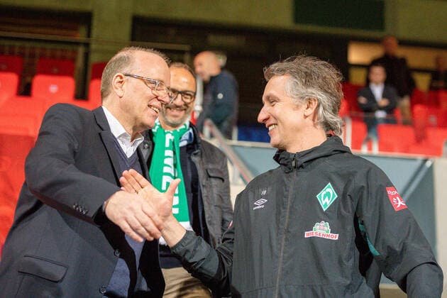 1.FC Heidenheim vs SV Werder Bremen - Relegation 02 - 06.07.2020 Jubel und Gratulation fuer Geschaeftsfuehrer Frank Baumann, GER, FC Heidenheim vs. Werder Bremen, Fussball, Bundesliga Religation, 2019 2020, 06.07.2020, DFB DFL regulations prohibit any use of photographs as image sequences and or quasi-video., Foto: EIBNER Sascha Walther Pool gumzmedia nordphoto Heidenheim Voith-Arena Baden-Wuerttemberg Deutschland