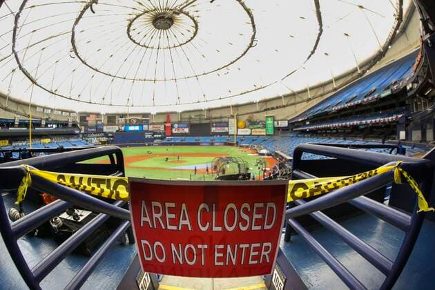 Bilder des Jahres 2020, Sport 07 Juli Sport Themen der Woche KW28 July 7, 2020, St. Petersburg, Florida, USA: Access to the lower seats are taped off as you look out to the field from the 360-degree walkway behind home plate as the Tampa Bay Rays warm up during Rays Summer Camp as baseball returns at Tropicana Field on Tuesday, July 7, 2020 in St. Petersburg. St. Petersburg USA - ZUMAs70_ 0102216961st Copyright: xDirkxShaddx