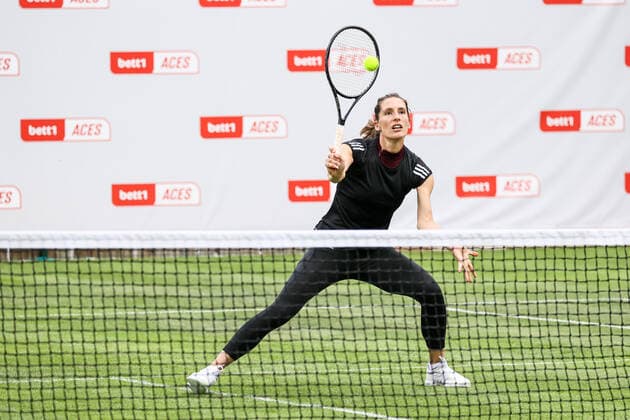 Sport Bilder des Tages Andrea Petkovic (GER), bett1ACES, Berlin, LTTC Rot-Weiß - Steffi-Graf-Stadion, 11.07.2020,