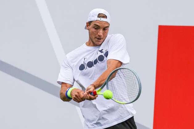 Jan-Lennard Struff (GER), bett1ACES, Berlin, LTTC Rot-Weiß - Steffi-Graf-Stadion, 11.07.2020,