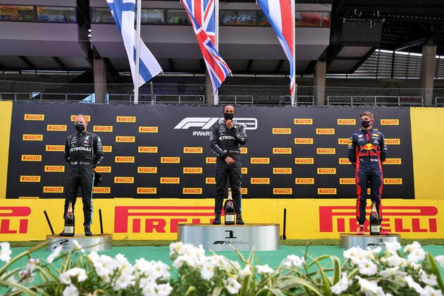 Motorsports: FIA Formula One World Championship, WM, Weltmeisterschaft 2020, Grand Prix of Styria Motorsports: FIA Formula One World Championship 2020, Grand Prix of Styria, 77 Valtteri Bottas (FIN, Mercedes-AMG Petronas Formula One Team), 44 Lewis Hamilton (GBR, Mercedes-AMG Petronas Formula One Team), 33 Max Verstappen (NLD, Aston Martin Red Bull Racing),
