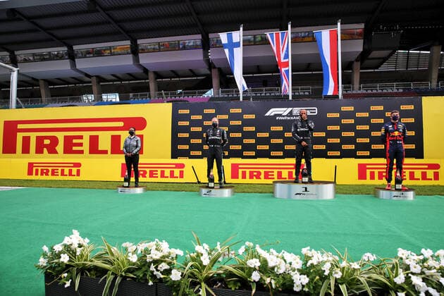 Motorsports: FIA Formula One World Championship, WM, Weltmeisterschaft 2020, Grand Prix of Styria Motorsports: FIA Formula One World Championship 2020, Grand Prix of Styria, Stephanie Travers, 77 Valtteri Bottas (FIN, Mercedes-AMG Petronas Formula One Team), 44 Lewis Hamilton (GBR, Mercedes-AMG Petronas Formula One Team), 33 Max Verstappen (NLD, Aston Martin Red Bull Racing),