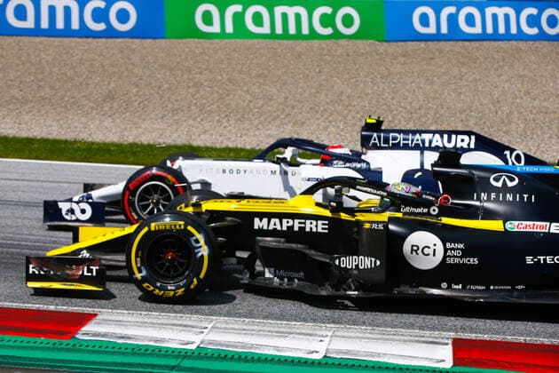 Motorsports: FIA Formula One World Championship, WM, Weltmeisterschaft 2020, Grand Prix of Styria Motorsports: FIA Formula One World Championship 2020, Grand Prix of Styria, 3 Daniel Ricciardo (AUS, Renault DP World F1 Team), 10 Pierre Gasly (FRA, Scuderia AlphaTauri Honda),