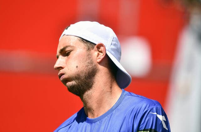 Jan-Lennard Struff (GER) enttäuscht Bett1ACES-Tennisturnier Tennis-Tournament, Tennisturnier, Damen und Herren auf LTTC Tot-Weiss Anlage im Steffi-Graf-Stadion Berlin, 13.7.2020