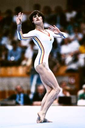 COMANECI Nadja Team ROU Olympiasiegerin Turnen der Frauen Olympische Sommerspiele 1980 in Moskau am 25. Juli 1980 in Moskau *** COMANECI Nadja Team ROU Olympic Champion Womens Gymnastics Summer Olympic Games 1980 in Moscow on 25 July 1980 in Moscow