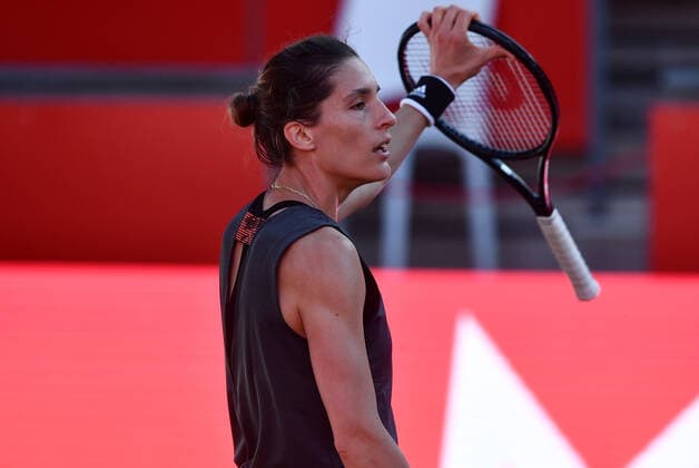 Andrea Petkovic (GER) enttäuscht Petra Kvitova vs Andrea Petkovic (GER) Bett1ACES-Tennisturnier Tennis-Tournament, Tennisturnier, Damen und Herren auf LTTC Tot-Weiss Anlage im Steffi-Graf-Stadion Berlin, 13.7.2020