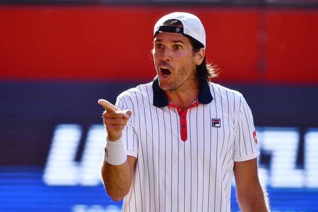 Tommy Haas (GER) enttäuscht Tommy Hass (GER) vs Jannik Sinner (ITA) Bett1ACES-Tennisturnier Tennis-Tournament, Tennisturnier, Damen und Herren auf LTTC Tot-Weiss Anlage im Steffi-Graf-Stadion Berlin, 13.7.2020