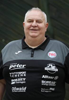 Handball 1. Bundesliga Damen THC - Mannschaftsfototermin 15.07.2020, Schönstedt, Baumkronenpfad, Handball 1.Bundesliga Damen, Saison 2020 2021, Thüringer Handballclub, THC - Mannschaftsfototermin im Bild: Co-Trainer Helfried Müller