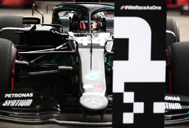 Sport Bilder des Tages Motorsports: FIA Formula One World Championship, WM, Weltmeisterschaft 2020, Grand Prix of Hungary Motorsports: FIA Formula One World Championship 2020, Grand Prix of Hungary, 44 Lewis Hamilton (GBR, Mercedes-AMG Petronas Formula One Team),