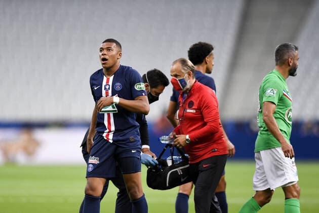 DECEPTION - BLESSURE - 07 KYLIAN MBAPPE (PSG) FOOTBALL : Paris SG vs Saint Etienne - Coupe de France - Finale - 24 07 2020 FEP Panoramic 