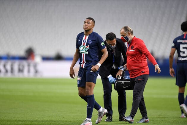 DECEPTION - BLESSURE - 07 KYLIAN MBAPPE (PSG) FOOTBALL : Paris SG vs Saint Etienne - Coupe de France - Finale - 24 07 2020 FEP Panoramic 