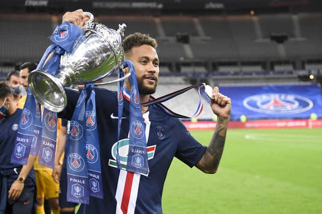 tROPHEE - JOIE - 10 NEYMAR JR (psg) FOOTBALL : Paris SG vs Saint Etienne - Coupe de France - Finale - 24 07 2020 FEP Panoramic 