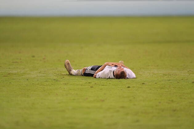 July 26, 2020, Orlando, FL, USA: ORLANDO, FL - JULY 25: Philadelphia Union forward Kacper Przybylko (23) lies on the field waiting for trainers to assist him during the soccer match between the Philadelphia Union and the New England Revolution on July 25, 2020, at ESPN Wide World of Sports Complex in Orlando, FL. ( Icon Sportswire) Orlando USA - ZUMAi88_ 20200726_zaf_i88_004 Copyright: xJoexPetrox