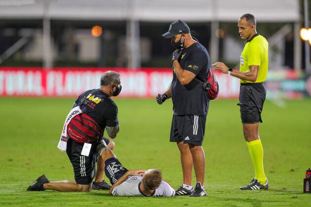 July 26, 2020, Orlando, FL, USA: ORLANDO, FL - JULY 25: Philadelphia Union forward Kacper Przybylko (23) is looked at by trainers during the soccer match between the Philadelphia Union and the New England Revolution on July 25, 2020, at ESPN Wide World of Sports Complex in Orlando, FL. ( Icon Sportswire) Orlando USA - ZUMAi88_ 20200726_zaf_i88_005 Copyright: xJoexPetrox