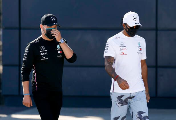 Motorsports: FIA Formula One World Championship, WM, Weltmeisterschaft 2020, Grand Prix of Great Britain, 77 Valtteri Bottas (FIN, Mercedes-AMG Petronas Formula One Team), 44 Lewis Hamilton (GBR, Mercedes-AMG Petronas Formula One Team), Silverstone Great Britain