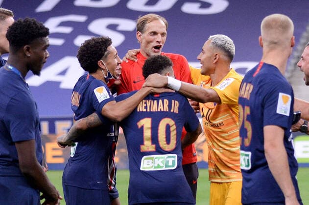 Sport Bilder des Tages JOIE - THOMAS TUCHEL (ENTRAINEUR PSG) - 05 MARQUINHOS (PSG) - 01 KEYLOR NAVAS (PSG) FOOTBALL : Paris SG vs Lyon - Coupe de la Ligue - Finale - 31 07 2020 FEP Panoramic 
