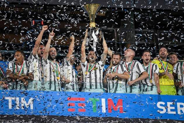 Bilder des Jahres 2020, Sport 08 August Sport Themen der Woche KW31 Sport Bilder des Tages Turin. League Serie A Tim 2019 2020. Award ceremony of Juventus champion of Italy Allianz Stadium Pictured:  Copyright: xRiccardoxGiordanox xIPAx xFotosickix
