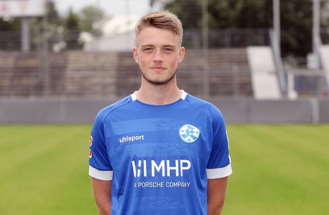 03.08.2020, Stuttgart , Oberliga , Fototermin Stuttgarter Kickers , Niklas Benkeser