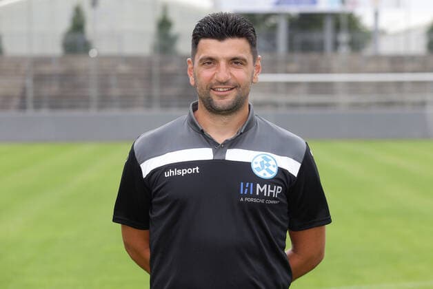 03.08.2020, Stuttgart , Oberliga , Fototermin Stuttgarter Kickers , Ümit Sahin ( Torwart Trainer )