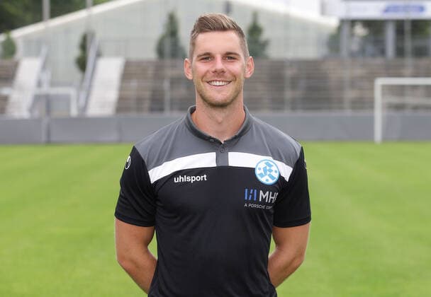 03.08.2020, Stuttgart , Oberliga , Fototermin Stuttgarter Kickers , Yannick Dreyer ( Co-Trainer und Trainer U 17 )