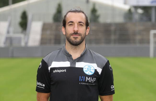 03.08.2020, Stuttgart , Oberliga , Fototermin Stuttgarter Kickers , Sascha Weininger ( Physiotherapeut )