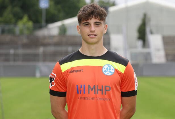 03.08.2020, Stuttgart , Oberliga , Fototermin Stuttgarter Kickers , Maximilan Otto
