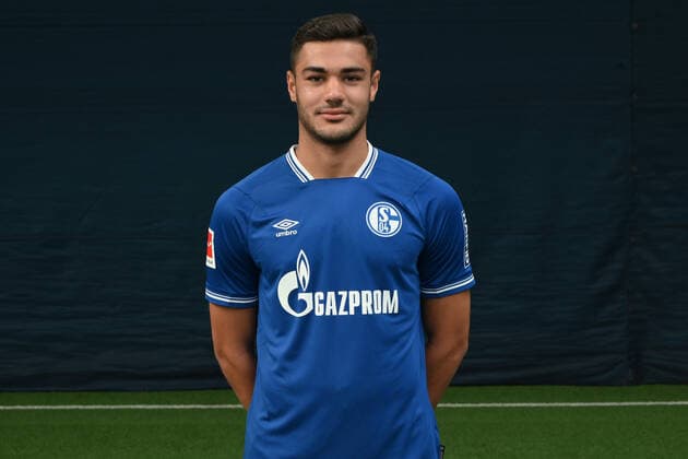 Ozan Kabak; FC Schalke 04; 1.BL, Porträttermin 2020 2021 Gelsenkirchen Nordrhein-Westfalen Deutschland
