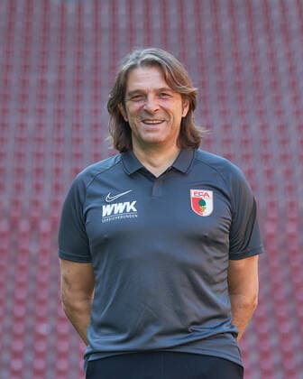 Dr. Andreas Weigel (Mannschaftsarzt FC Augsburg), FC Augsburg 1907; 1.BL, Porträttermin 2020 2021,
